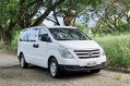 White Hyundai Starex 2017 for sale in Parañaque-1