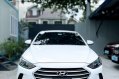 Selling White Hyundai Elantra 2018 in Quezon City-3