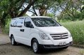White Hyundai Starex 2017 for sale in Parañaque-5