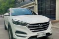 Selling White Hyundai Tucson 2019 in Manila-1