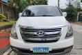 Selling White Hyundai Grand starex 2013 in Quezon City-1