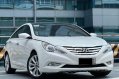 Selling White Hyundai Sonata 2011 in Makati-0
