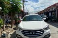 Selling Bronze Hyundai Santa Fe 2017 in Binangonan-2