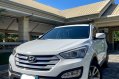 Sell White 2013 Hyundai Santa Fe in Pateros-1