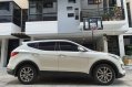 White Hyundai Santa Fe 2014 for sale in Automatic-3