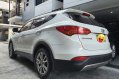 White Hyundai Santa Fe 2014 for sale in Automatic-5