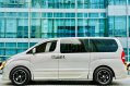 White Hyundai Starex 2016 for sale in Makati-4