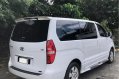 Selling White Hyundai Starex 2016 in Quezon City-2