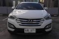 White Hyundai Santa Fe 2014 for sale in Mandaluyong-2