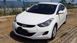 Selling Hyundai Elantra 2013 Manual Gasoline in Cebu City