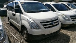 Selling Hyundai Grand Starex 2017 Manual Diesel in Cainta