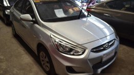 Selling Silver Hyundai Accent 2017 in Makati