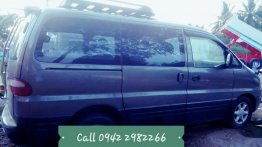 2nd Hand Hyundai Starex Manual Diesel for sale in Talisay