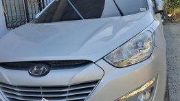Selling Silver Hyundai Tucson 2012 in Pasig