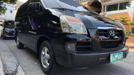 Selling Hyundai Starex 2004 Automatic Diesel in Pasig