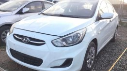 Selling 2nd Hand Hyundai Accent 2015 in Cainta