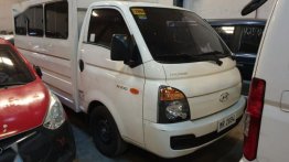 Selling 2nd Hand Hyundai H-100 2016 Van in Quezon City