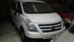 White Hyundai Grand Starex 2017 at 6000 km for sale in Makati