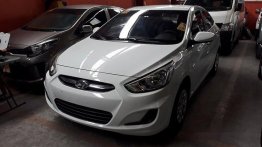 White Hyundai Accent 2018 Automatic Gasoline for sale 