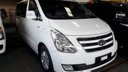 Selling White Hyundai Grand Starex 2016 Automatic Diesel