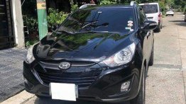 Black Hyundai Tucson 2011 Automatic Gasoline for sale 