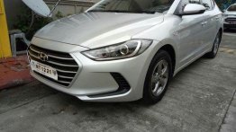 Sell Silver 2018 Hyundai Elantra at 15000 km 