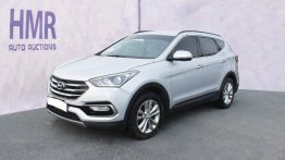 Selling Hyundai Santa Fe 2017 at 45703 km 