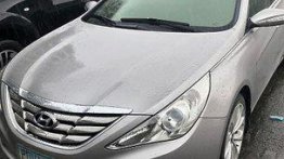 Silver Hyundai Sonata 2011 at 36000 km for sale 