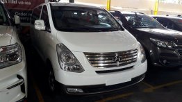 Sell White 2015 Hyundai Grand Starex at 44971 km