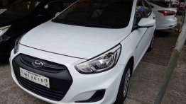 Sell White 2018 Hyundai Accent at 19319 km 