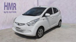 Selling White Hyundai Eon 2018 at 14383 km 