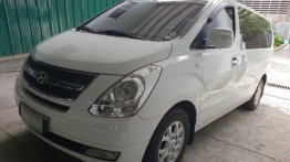 Sell White 2011 Hyundai Grand Starex at 80000 km 