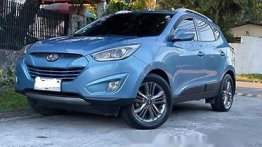 Selling Blue Hyundai Tucson 2014 at 100000 km