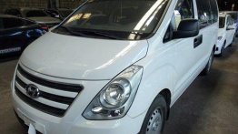 White Hyundai Grand Starex 2017 for sale in Quezon City 