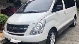 White Hyundai Grand Starex 2011 for sale in Quezon City