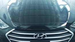 Black Hyundai Elantra 2016 for sale in Manila