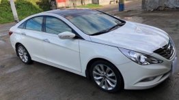 Sell Pearl White 2013 Hyundai Sonata in Makati