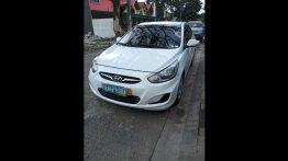 Sell White 2011 Hyundai Accent Sedan in Manila