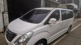 White Hyundai Starex for sale in Quezon City