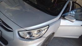 Selling Silver Hyundai Accent in Marikina