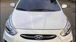 White Hyundai Accent for sale in Bulacan