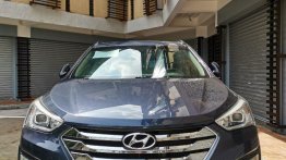 Sell Black Hyundai Santa Fe in Malolos