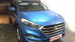 Sell Blue Hyundai Tucson in Manila