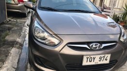 Selling Grey Hyundai Accent 2012 in Guiguinto