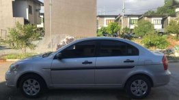 Selling Pearl White Hyundai Accent 2010 in Pasig