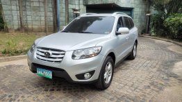 Silver Hyundai Santa Fe 2011 for sale in Makati City