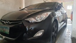 Selling Hyundai Elantra 2012 