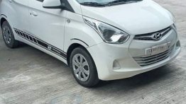  White 2018 Hyundai Eon 
