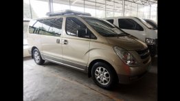 Selling Hyundai Grand Starex 2012 Van
