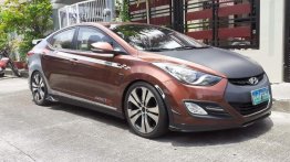 Selling Brown Hyundai Elantra 2012 in San Fernando